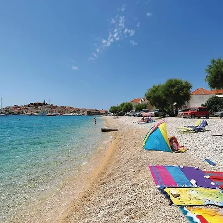 Stunning In With Kitchen Vikendica *