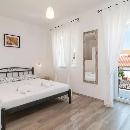 2 Bedroom In Primošten